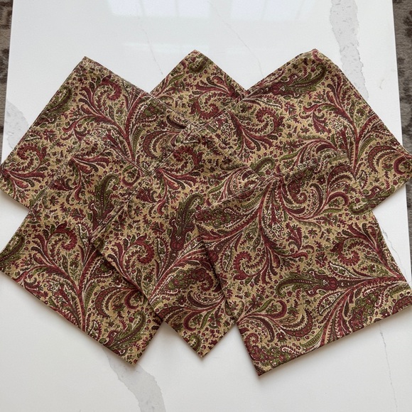Ralph Lauren Holiday Paisley Dinner Napkins Set of 6 - Picture 1 of 8